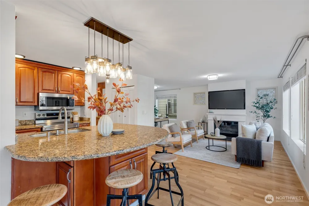 500 Aloha Street #211 Seattle, WA 98109
