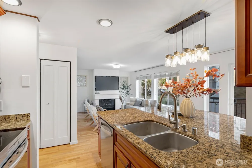 500 Aloha Street #211 Seattle, WA 98109
