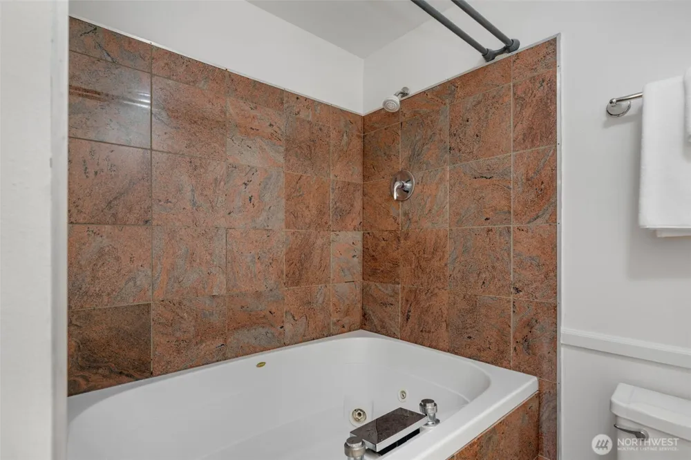 500 Aloha Street #211 Seattle, WA 98109