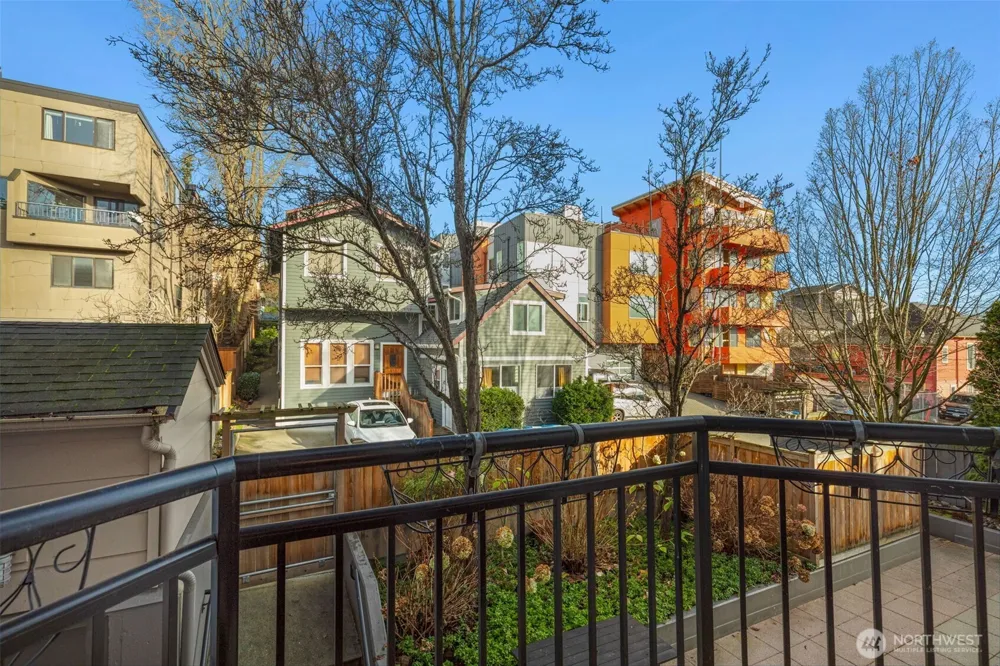 500 Aloha Street #211 Seattle, WA 98109