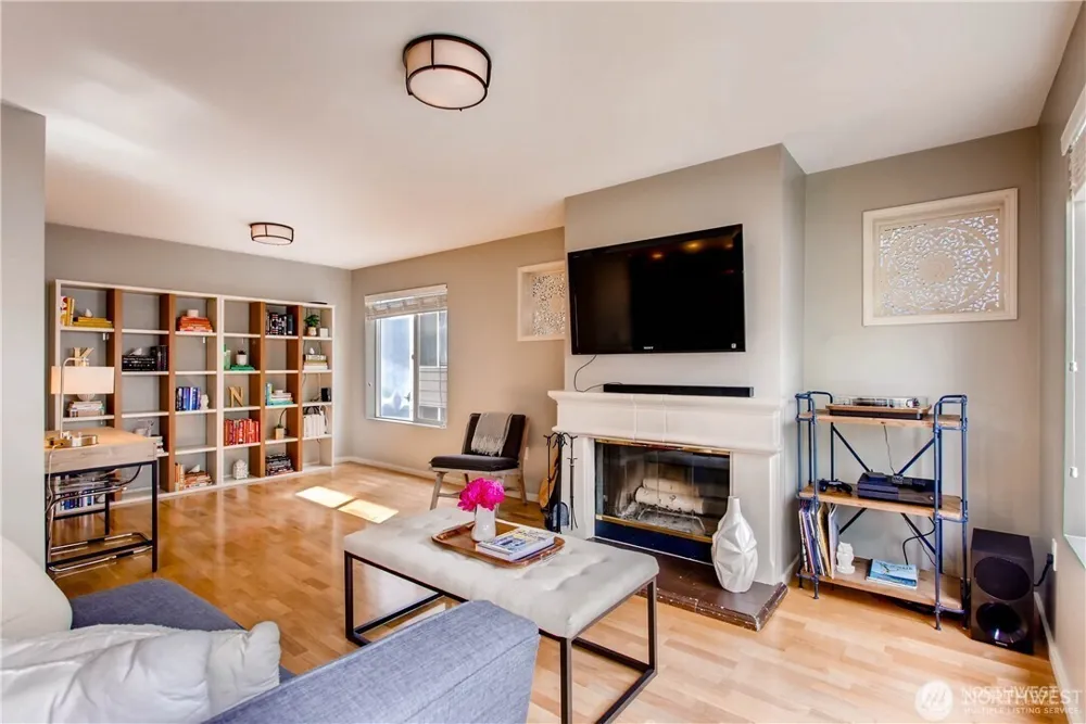 500 Aloha Street #211 Seattle, WA 98109