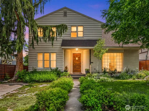 19 N Garfield Avenue