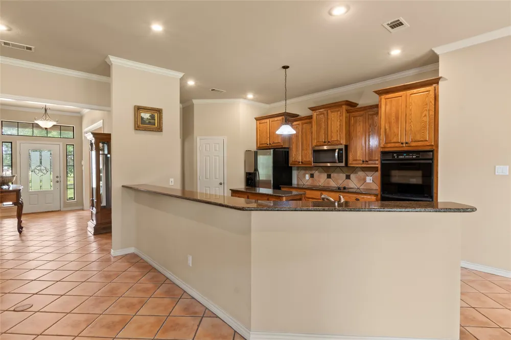 10226 Aaron Avenue Eustace, TX 75124