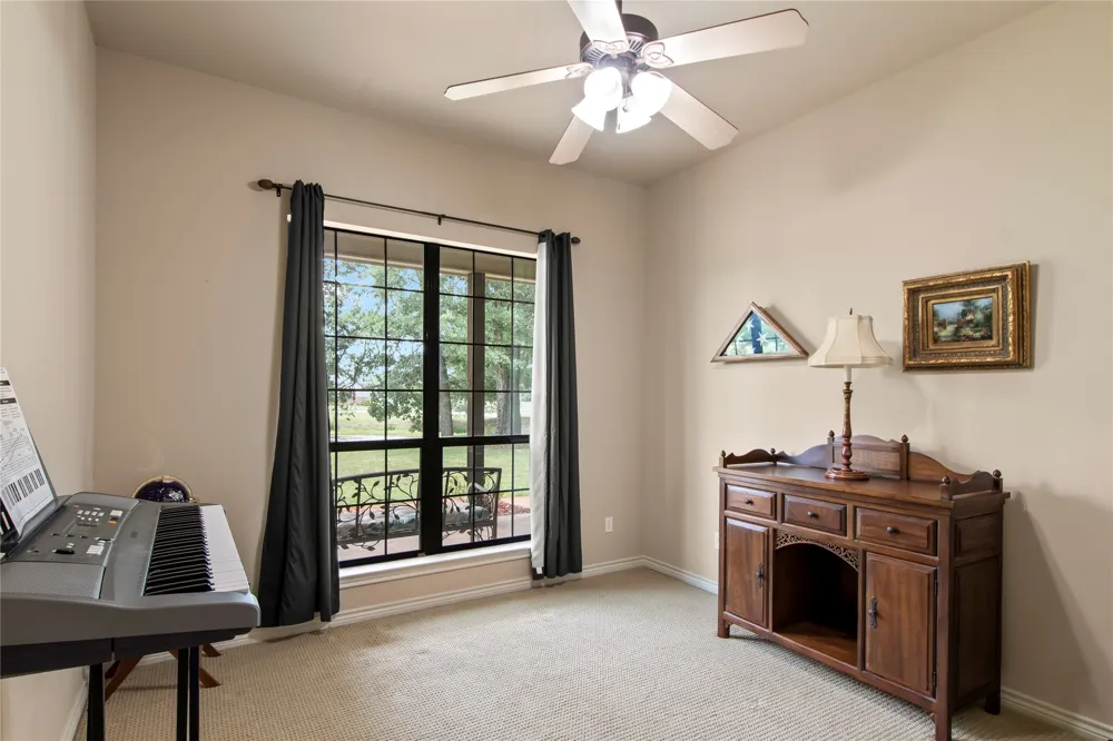 10226 Aaron Avenue Eustace, TX 75124