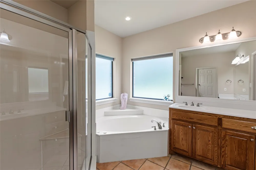 10226 Aaron Avenue Eustace, TX 75124