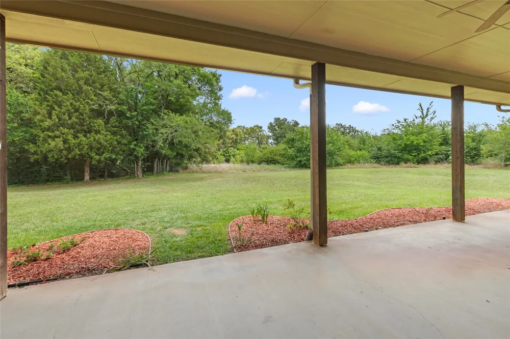 10226 Aaron Avenue Eustace, TX 75124