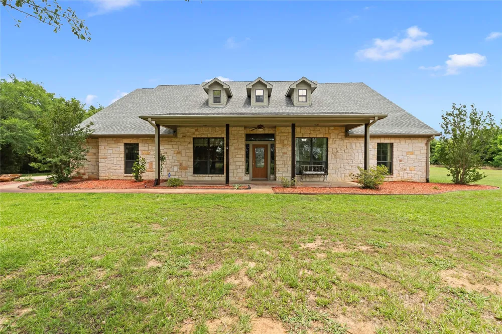 10226 Aaron Avenue Eustace, TX 75124