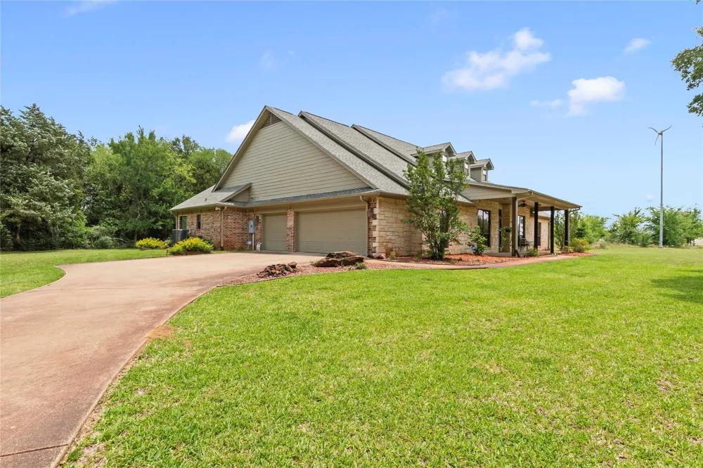 10226 Aaron Avenue Eustace, TX 75124
