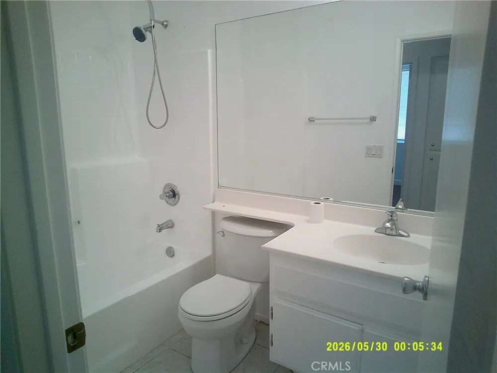 15763 Desert Rock Adelanto, CA 92301