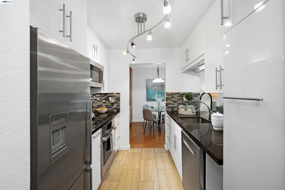 39931 Cedar Blvd #104 Newark, CA 94560
