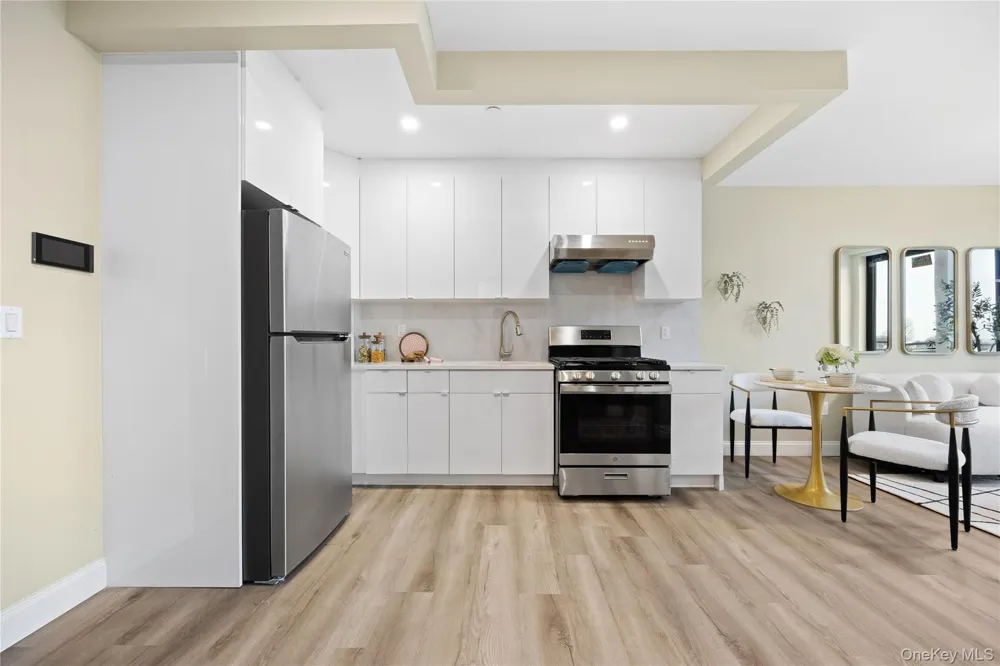163-07 72nd Ave #2C Fresh Meadows, NY 11365