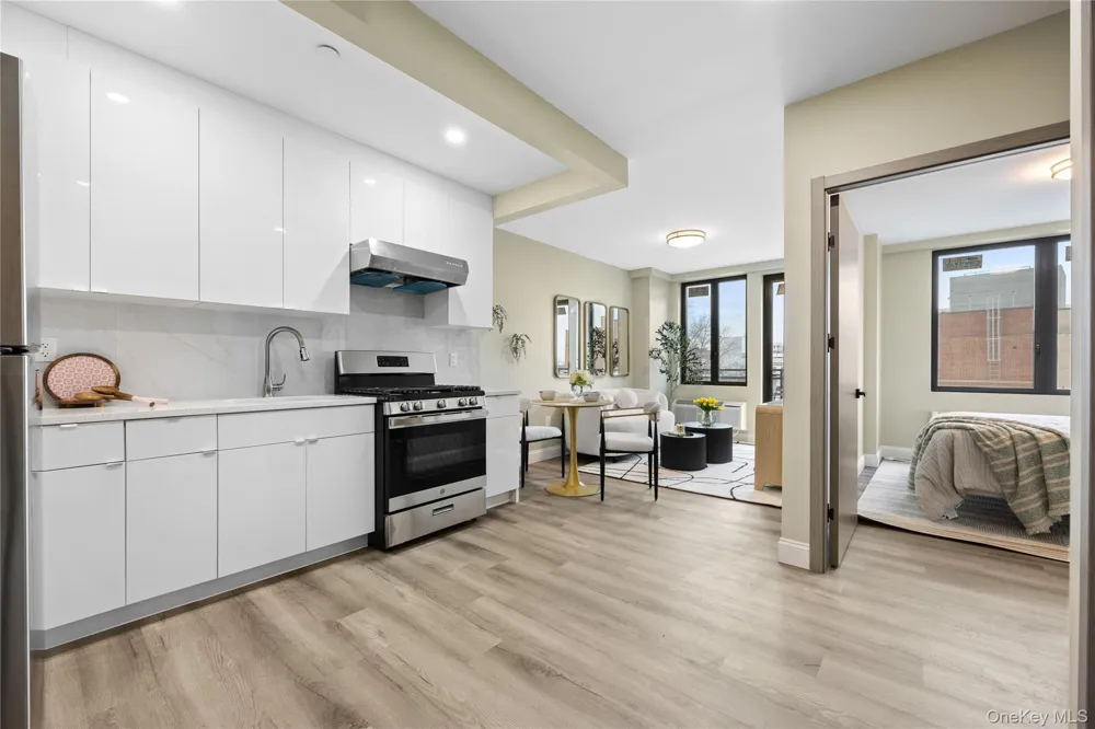 163-07 72nd Ave #2C Fresh Meadows, NY 11365