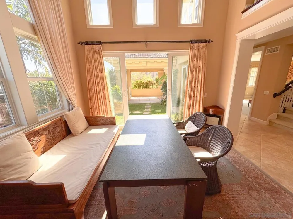 536 Quail Pointe Lane Encinitas, CA 92024