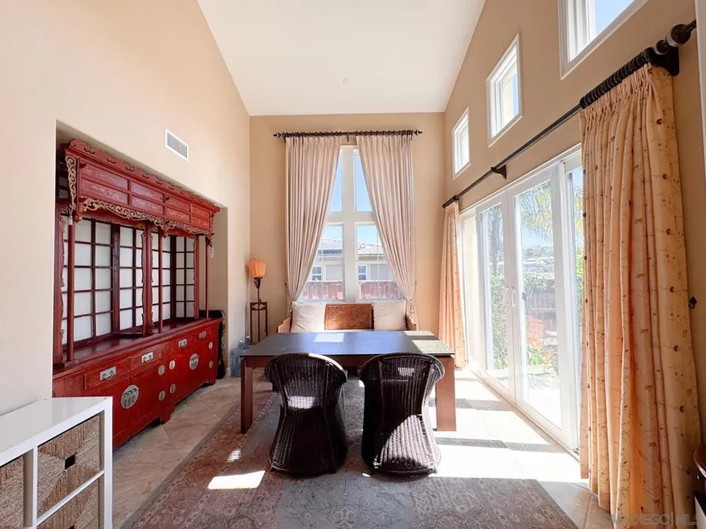 536 Quail Pointe Lane Encinitas, CA 92024