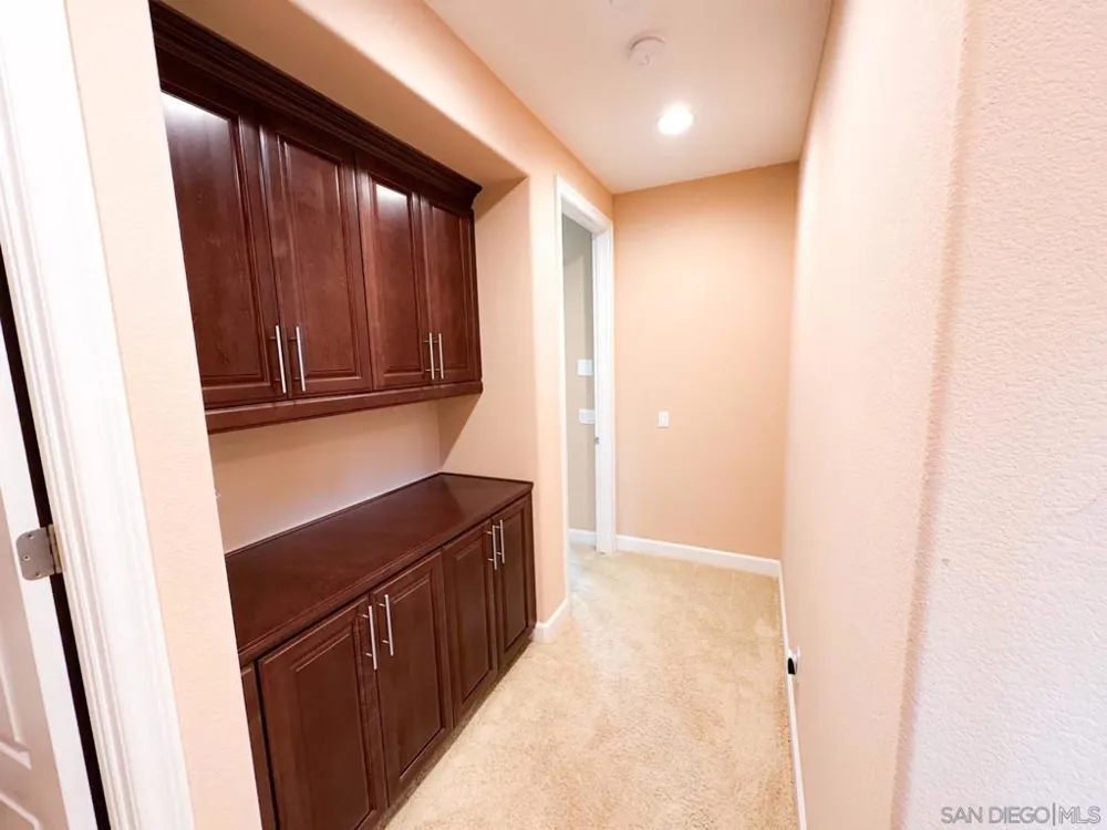 536 Quail Pointe Lane Encinitas, CA 92024