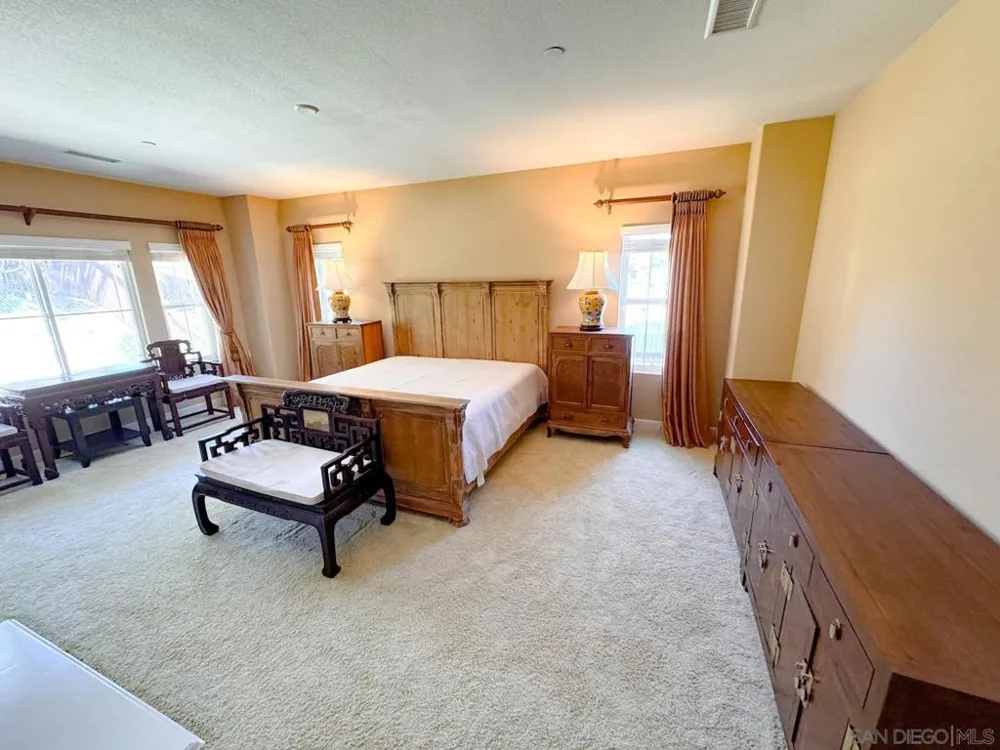 536 Quail Pointe Lane Encinitas, CA 92024
