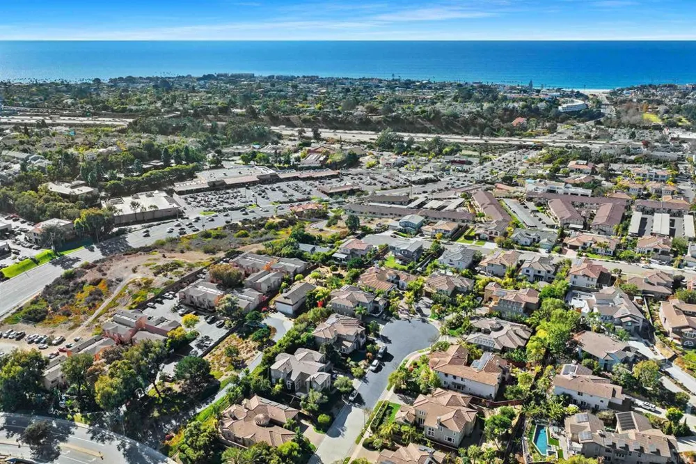 536 Quail Pointe Lane Encinitas, CA 92024