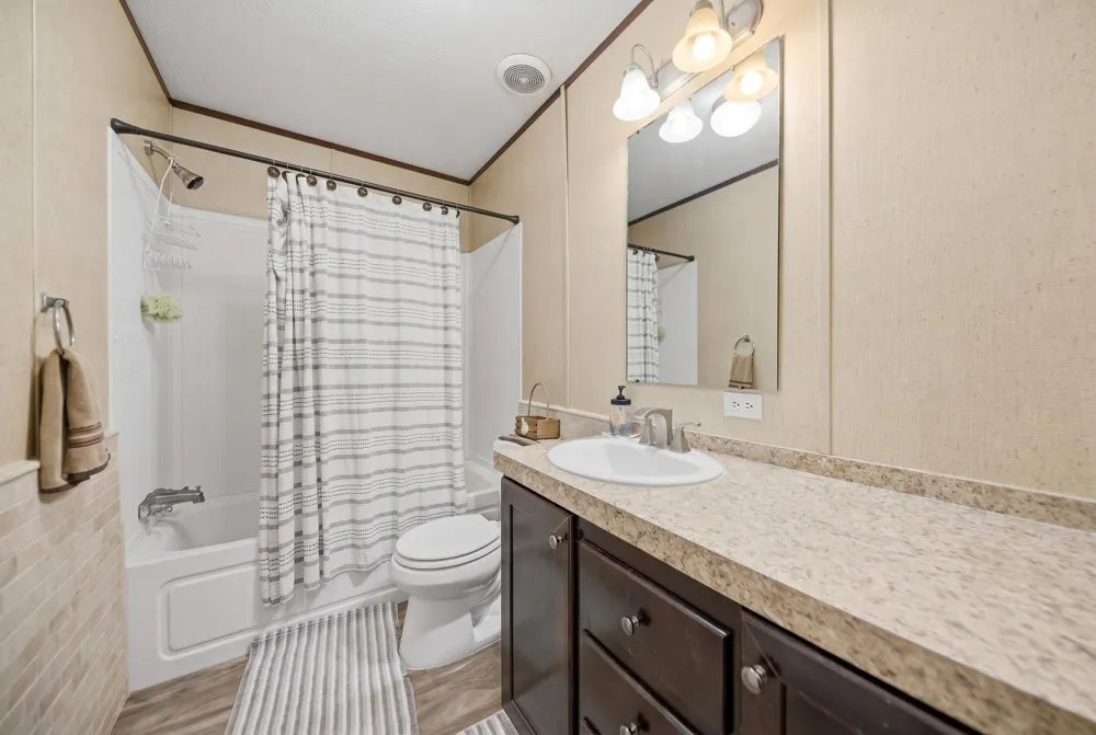 1182 Oak Crest Drive New Ulm, TX 78950