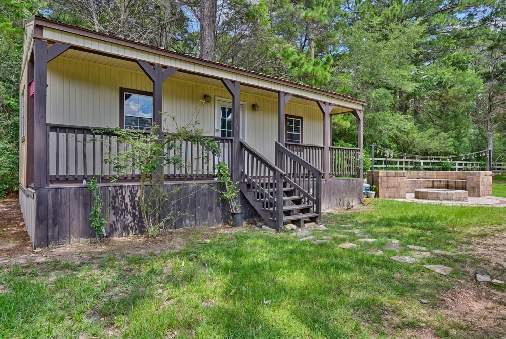 1182 Oak Crest Drive New Ulm, TX 78950