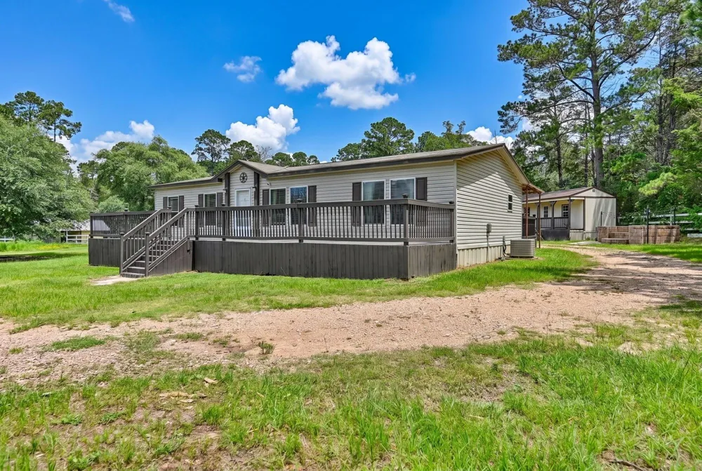 1182 Oak Crest Drive New Ulm, TX 78950