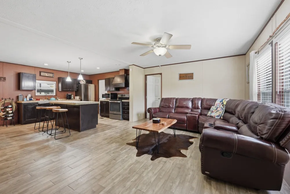 1182 Oak Crest Drive New Ulm, TX 78950