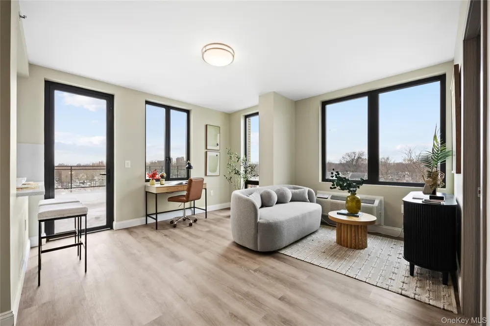 163-07 72nd Avenue #5A Fresh Meadows, NY 11365
