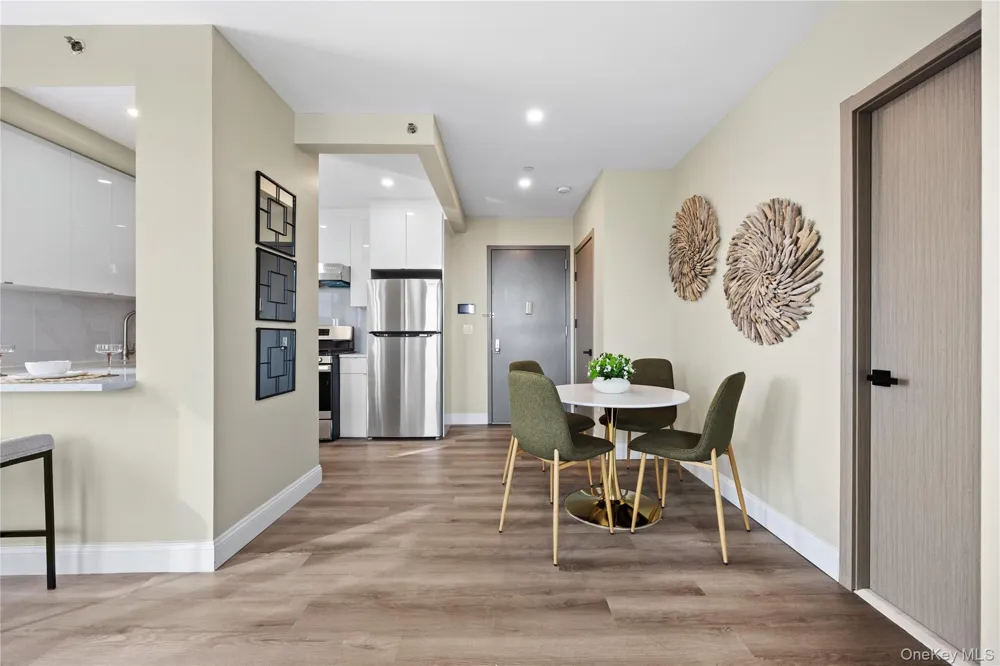 163-07 72nd Avenue #5A Fresh Meadows, NY 11365