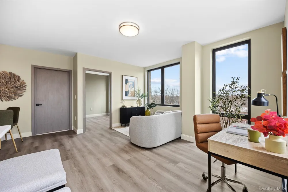 163-07 72nd Avenue #5A Fresh Meadows, NY 11365