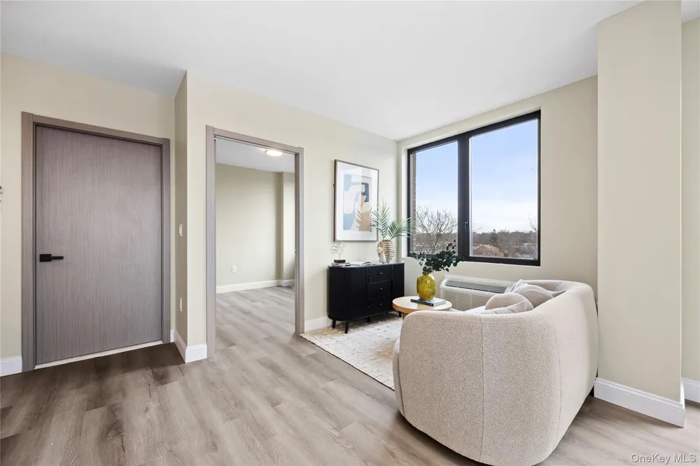 163-07 72nd Avenue #5A Fresh Meadows, NY 11365