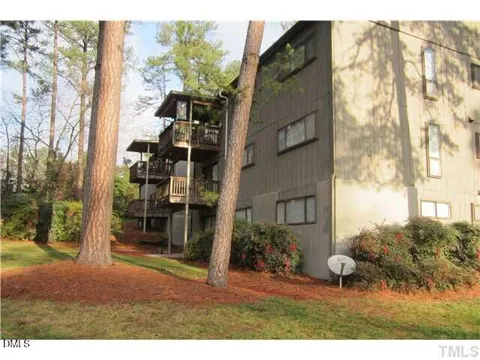533 Pine Ridge Place