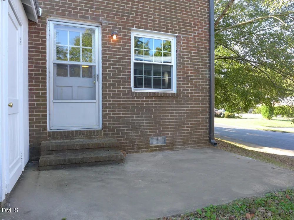 400 Davie Road #8 Carrboro, NC 27510