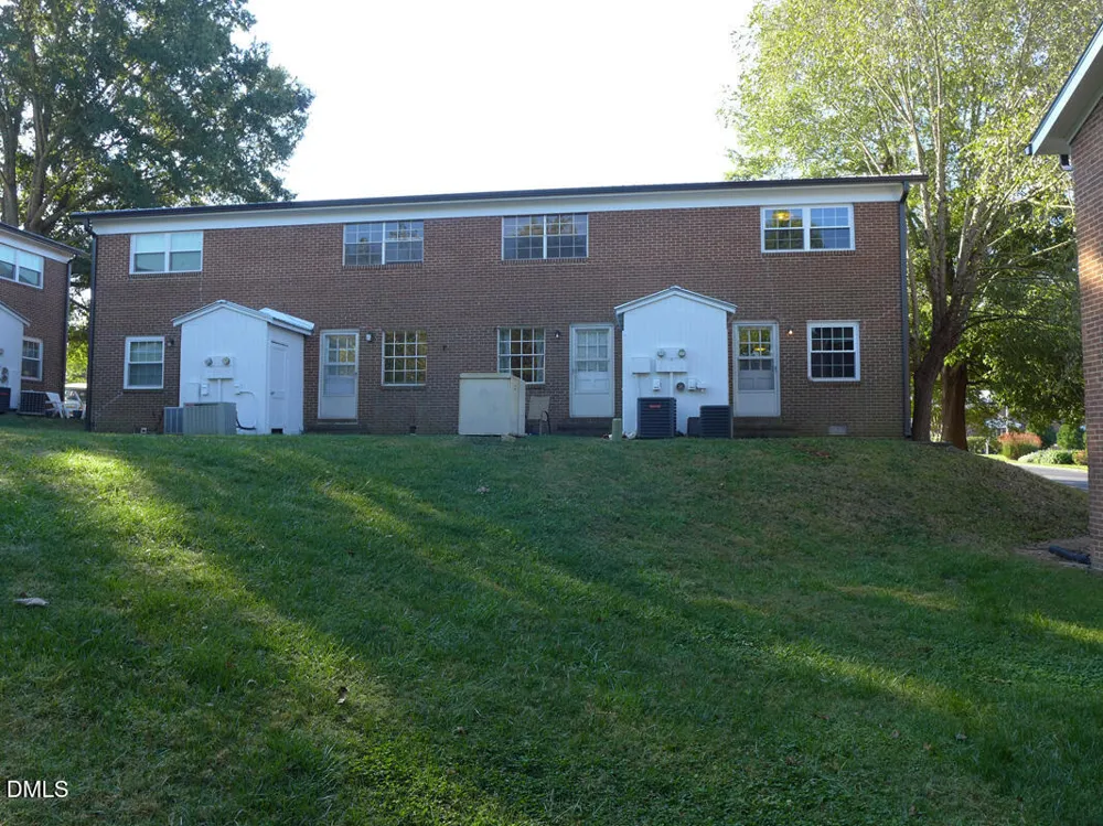 400 Davie Road #8 Carrboro, NC 27510