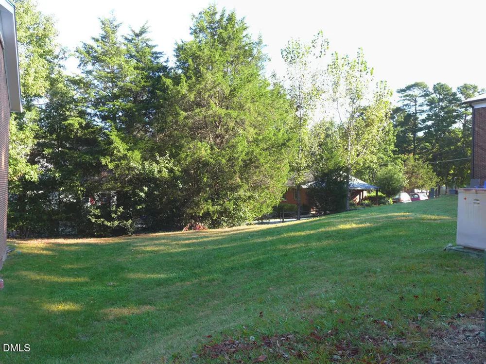 400 Davie Road #8 Carrboro, NC 27510