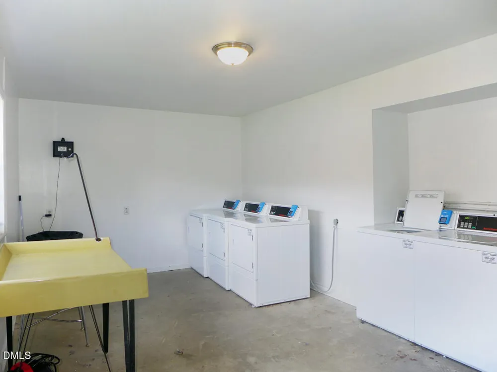 400 Davie Road #8 Carrboro, NC 27510