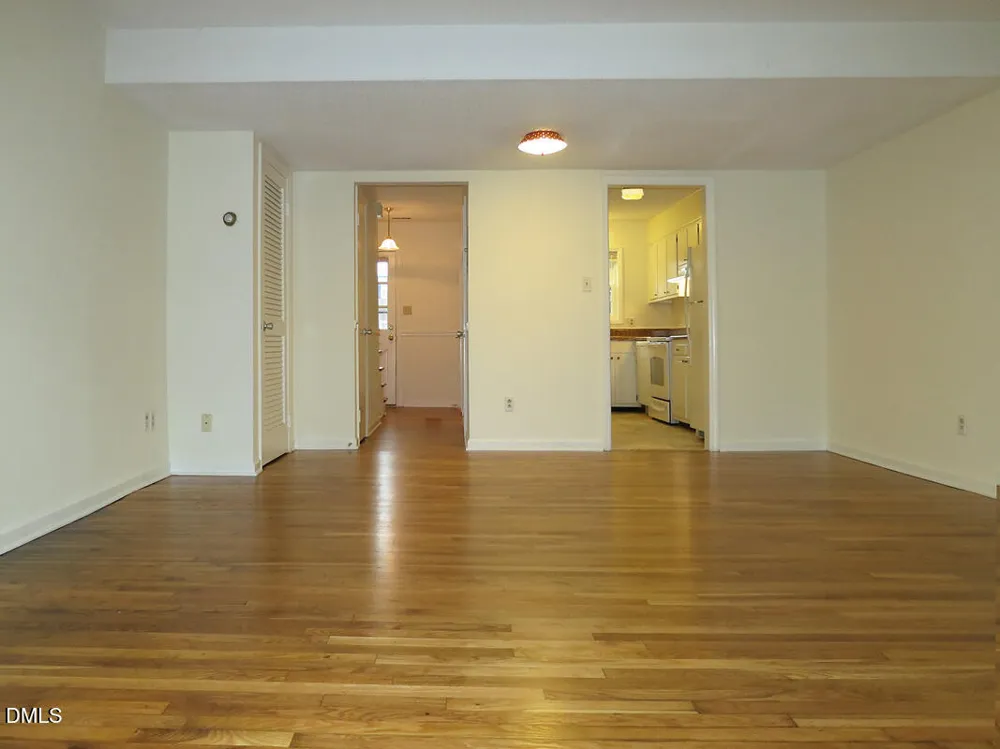 400 Davie Road #8 Carrboro, NC 27510