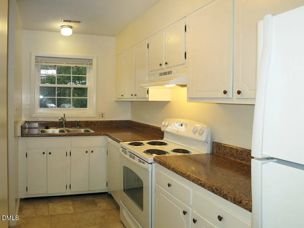 400 Davie Road #8 Carrboro, NC 27510