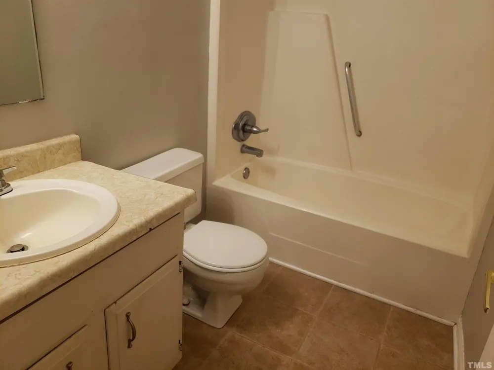 207 Meadow Knightdale, NC 27545