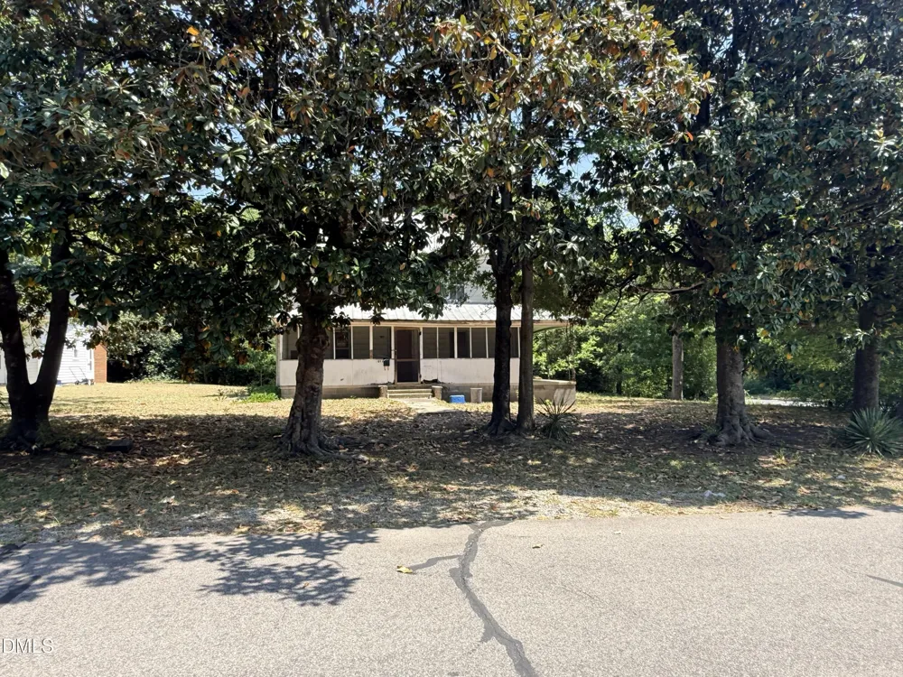 1011 W New York Avenue Southern Pines, NC 28387