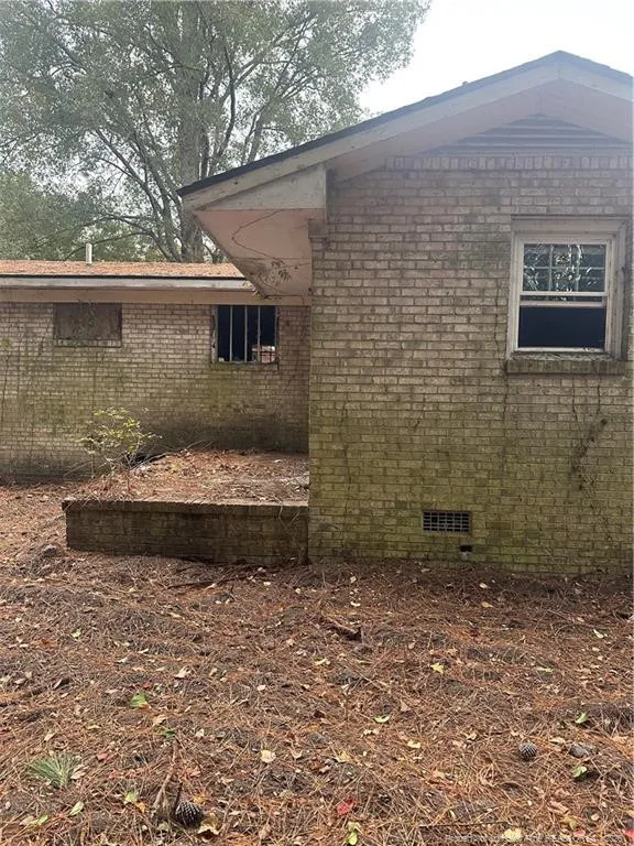 130 Wayne's Rd Road Lumberton, NC 28358