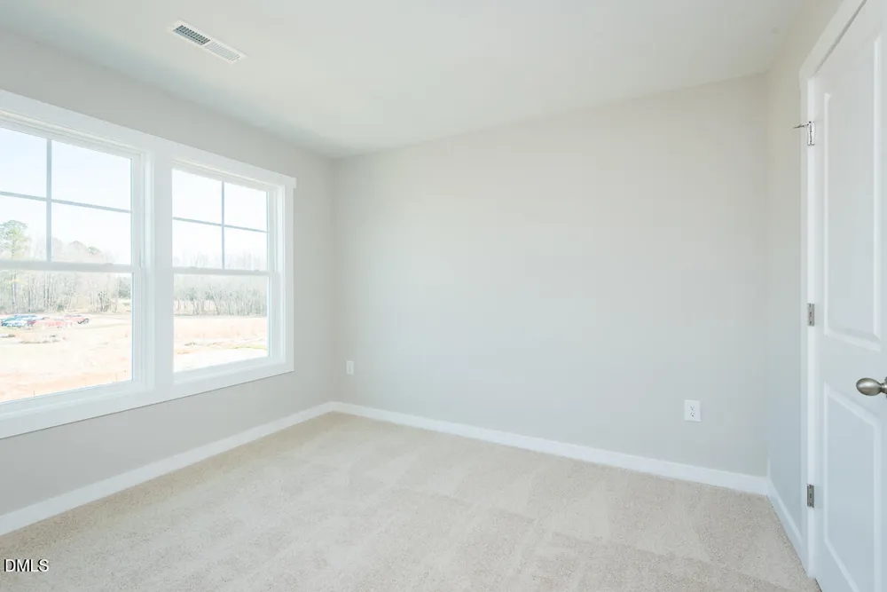 415 E Lee Avenue Yadkinville, NC 27055