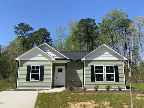 148 Ambergate Court