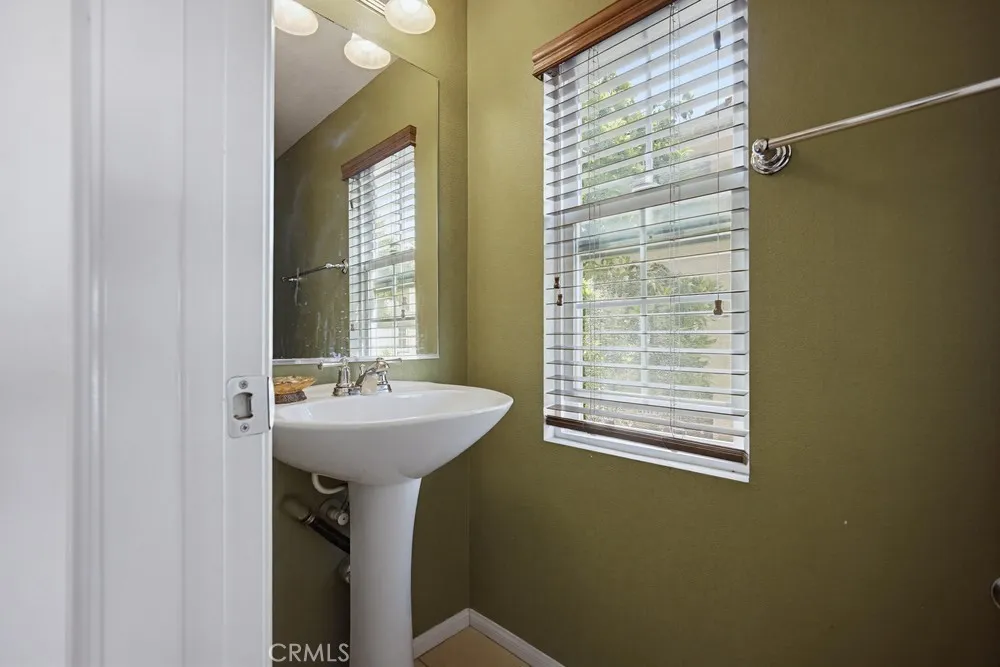 31173 Strawberry Tree Lane Temecula, CA 92592