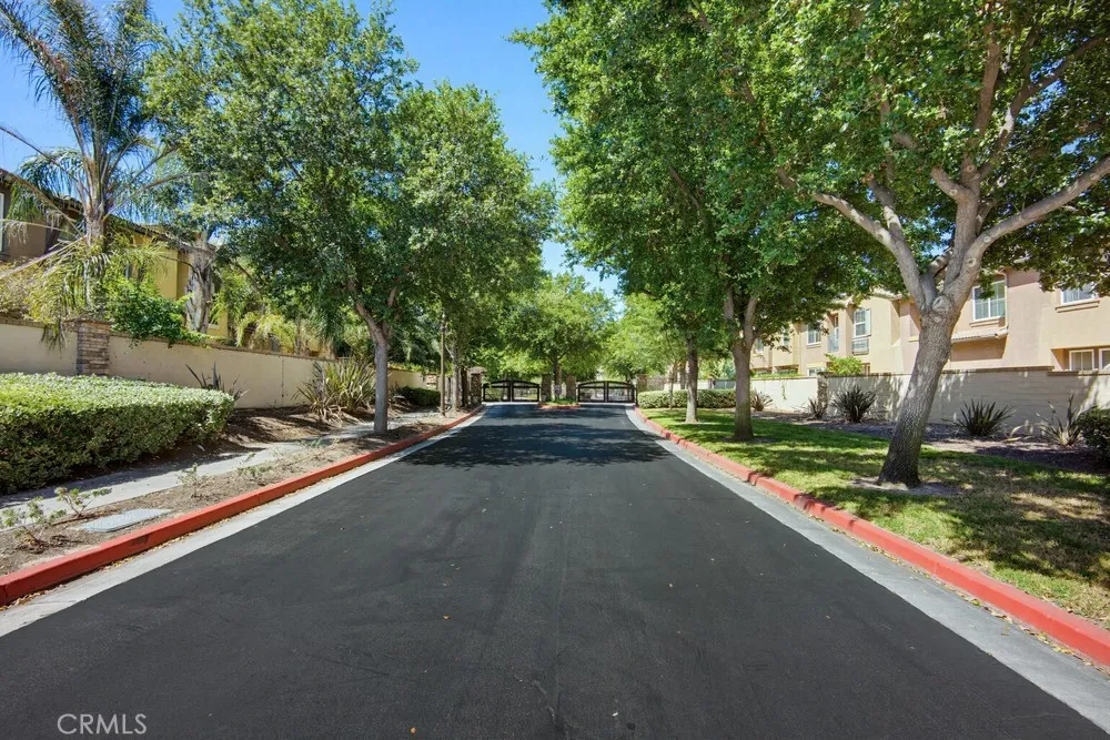 31173 Strawberry Tree Lane Temecula, CA 92592