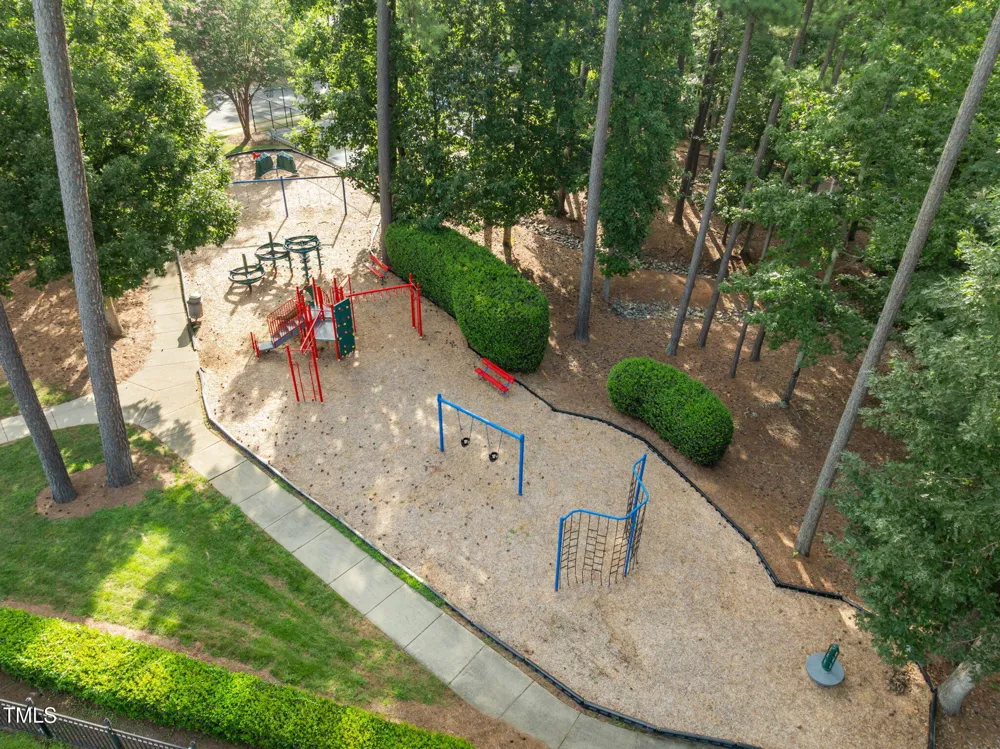 15 Golfers Ridge Court Chapel Hill, NC 27517
