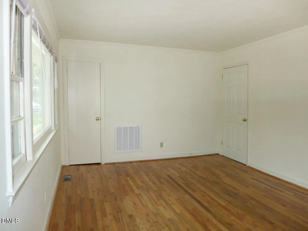 111 Isley Street Chapel Hill, NC 27516