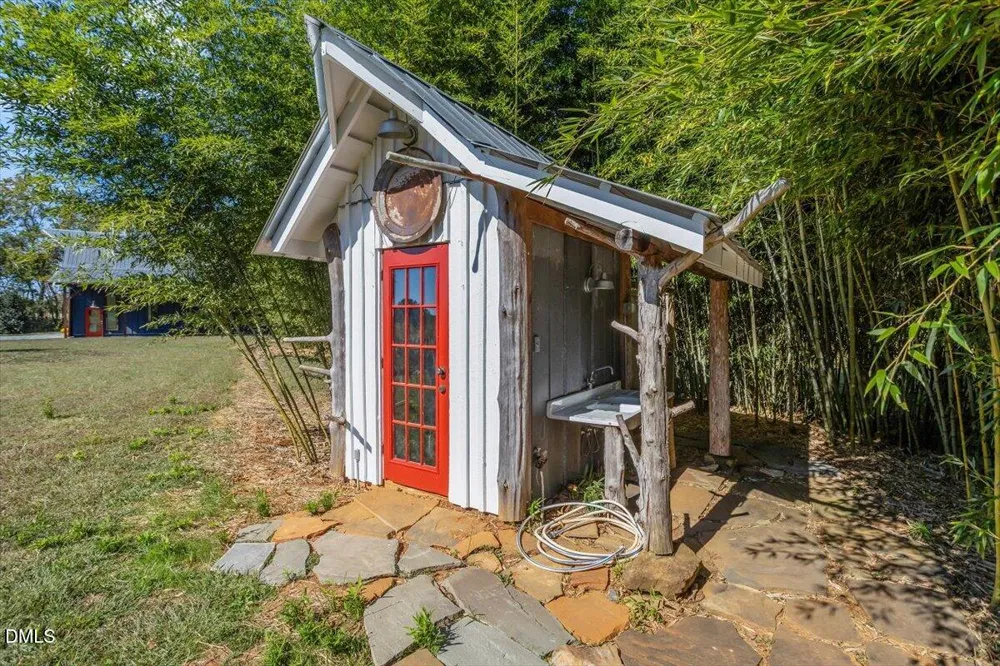 5956 Whitlow Johnson Lane Mebane, NC 27302