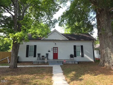 334 E Andrews Avenue
