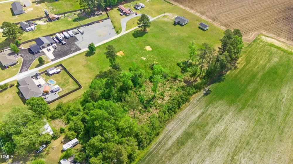 2115 Woods Crossroads Road Benson, NC 27504