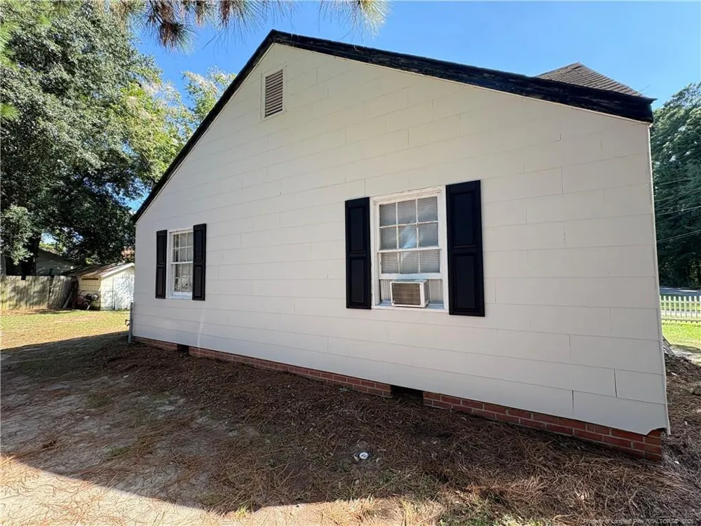 110 E McNeill Drive Red Springs, NC 28377