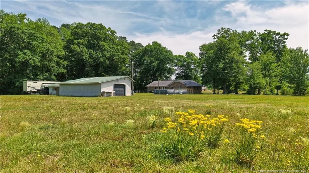7266 Pleasant Hope Rd Road Fairmont, NC 28340